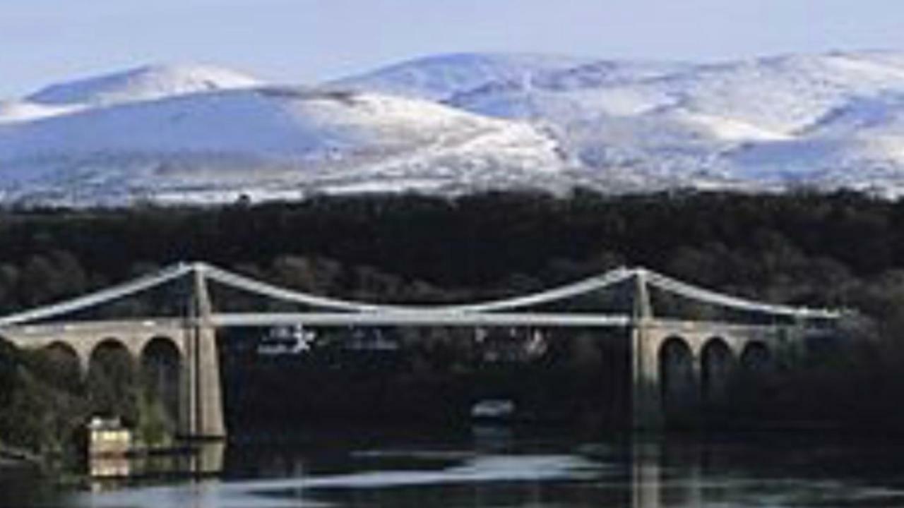 Pen Yr Allt Villa Bangor  Bagian luar foto